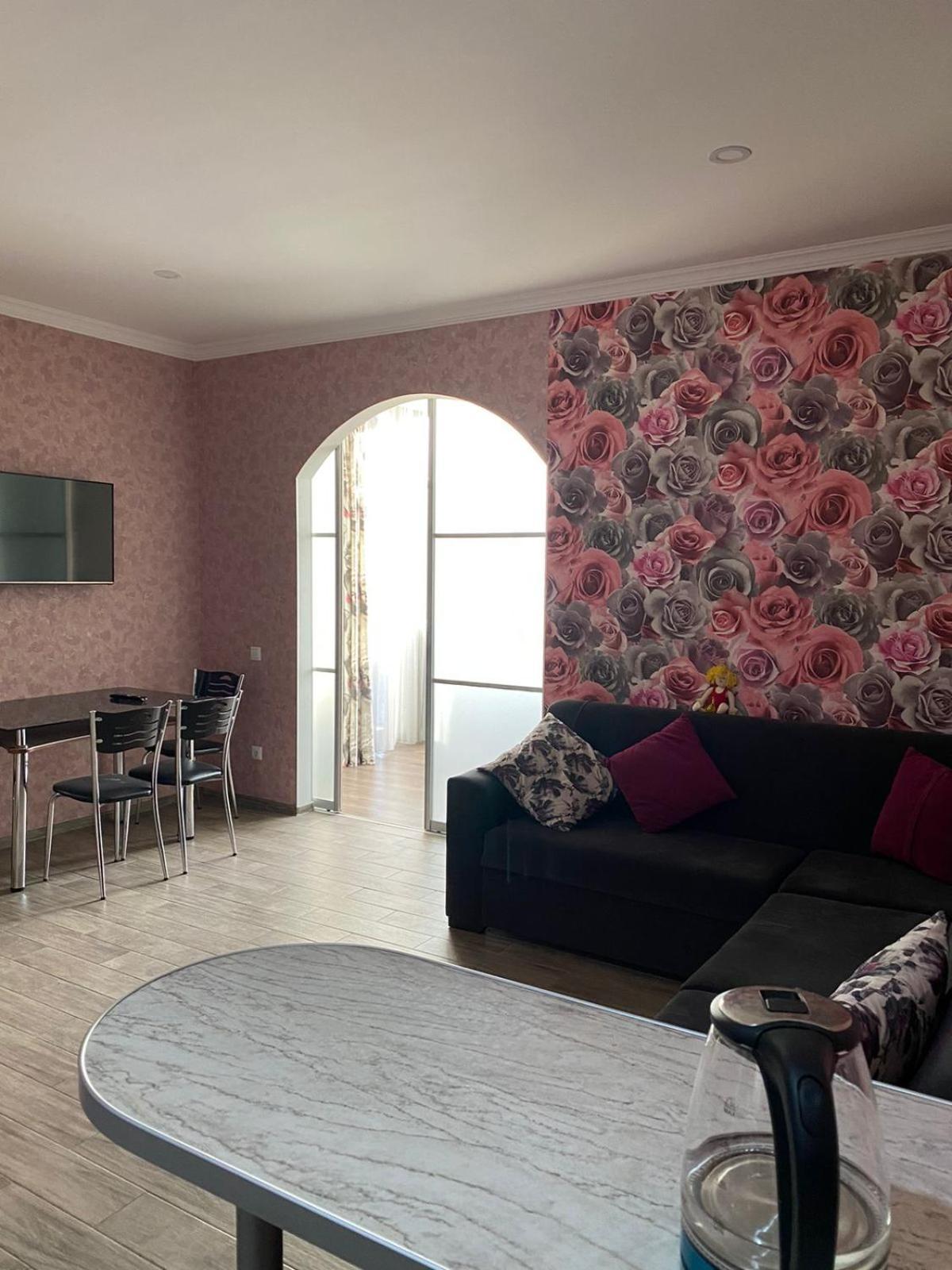 Mindia'S Two Bedroom Apartment Batumi Exterior photo